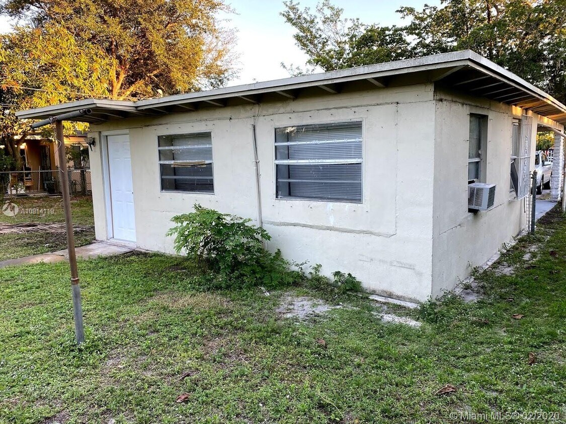 445 NW 127th St, North Miami, FL 33168 House for Rent in North Miami