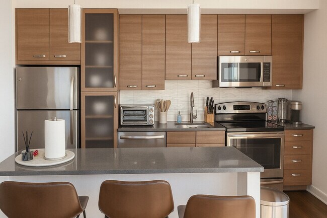 Foto del edificio - 1556 Spring Hill Rd