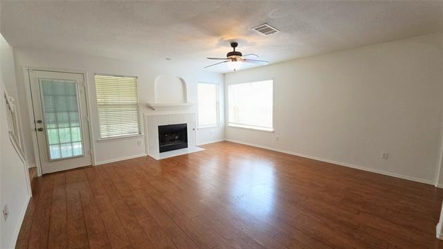 Building Photo - 2244 Chapman Dr