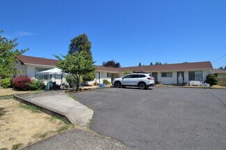 Building Photo - 2208-2208 NE 80th Ave