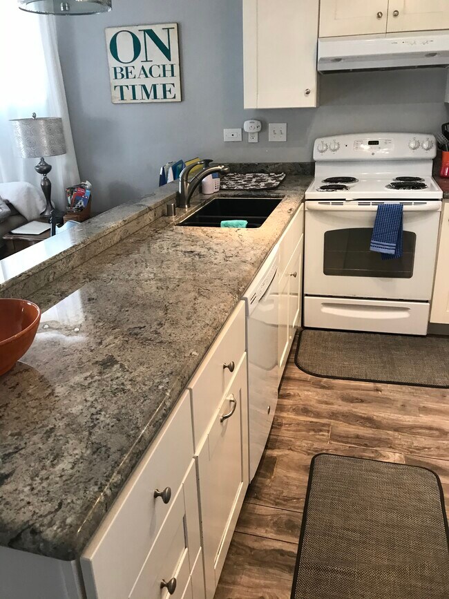 Available by month - 4667 Ocean Blvd