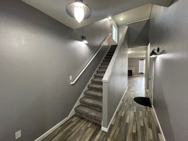 Foto del edificio - One of a Kind Updated Home in Puyallup!
