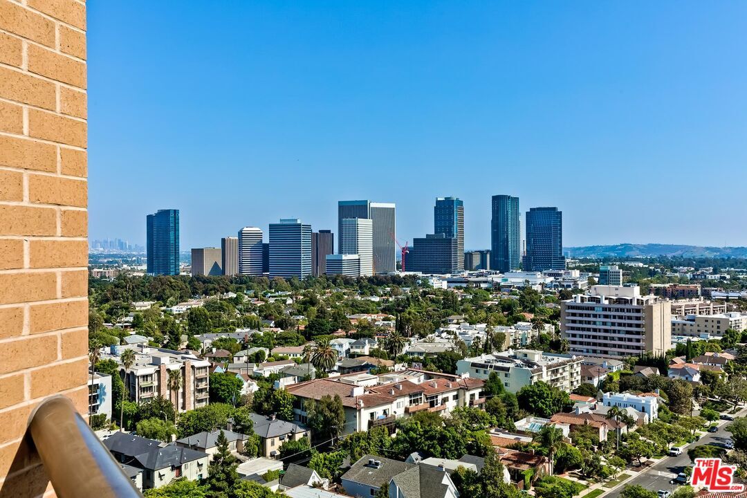 Primary Photo - 10430 Wilshire Blvd