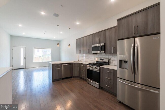 Foto del edificio - 1755 N Marshall St