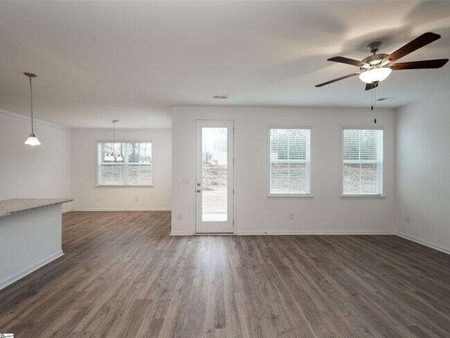 Building Photo - 315 Bryland Wy