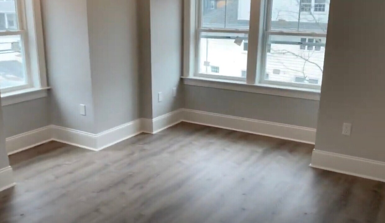 Foto principal - 128 Kenrick St