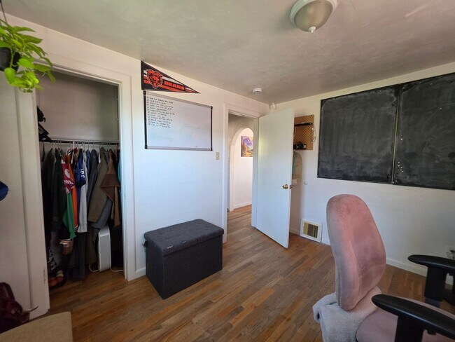 Foto del edificio - 813-825 Lee Ave