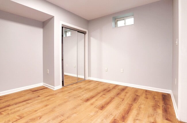 Building Photo - 236 Van Horne St