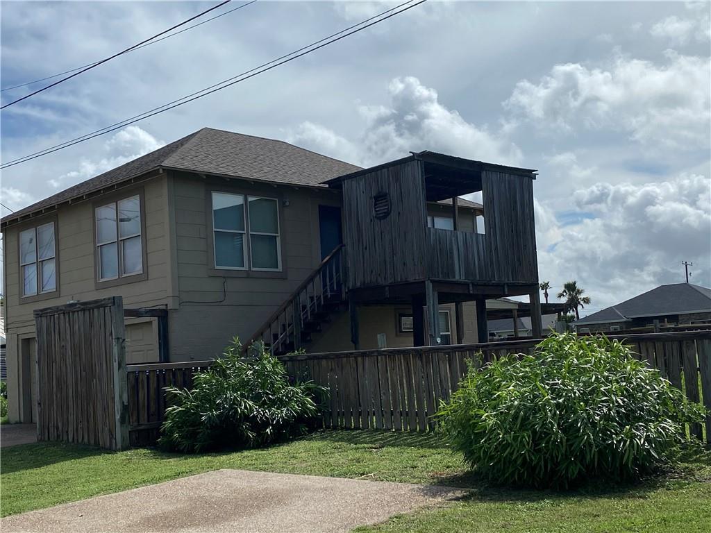 Primary Photo - 414 E Bayview Blvd
