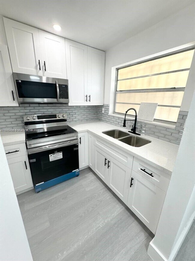 Foto del edificio - 453 SW 2nd St