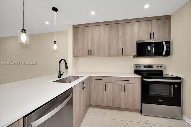 Foto del edificio - 7732 Camino Real