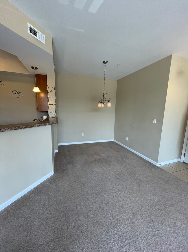 Dining Room - 5100 Tesson Gardens Ct