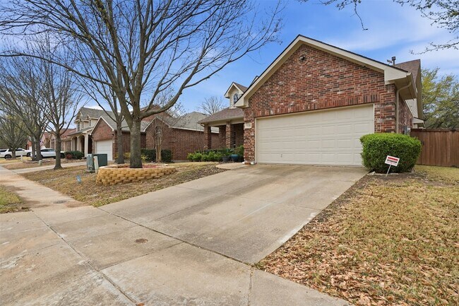 Foto del edificio - 7258 Summit Parc Dr