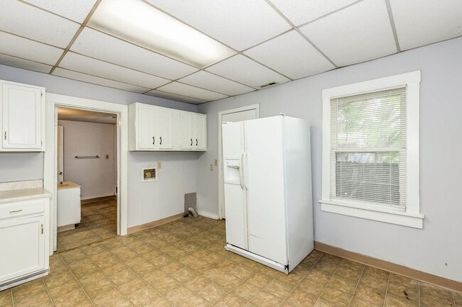 Building Photo - 1 bedroom home