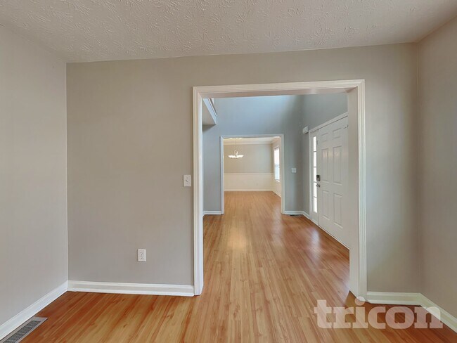 Foto del edificio - 1931 Amherst Ct SE