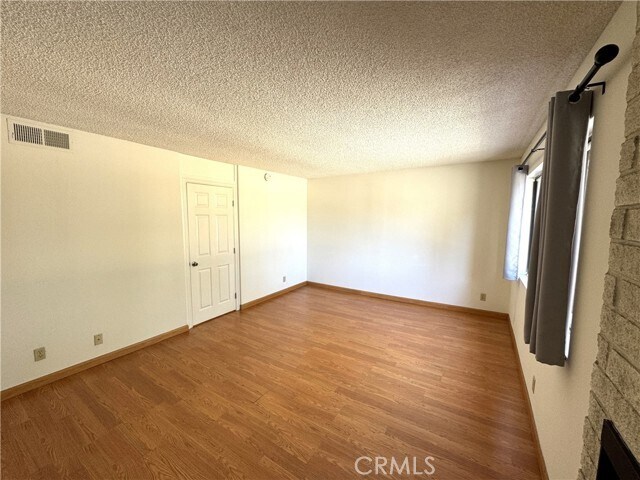 Foto del edificio - 11318 Ohio Ave