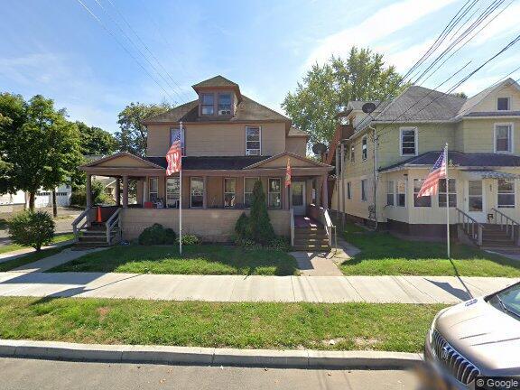 Side/Side House - Left side - 810 Broad St