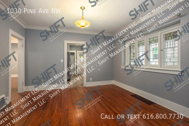 Foto del edificio - 1030 Pine Ave NW