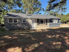 Building Photo - 7203 Patricia Dr