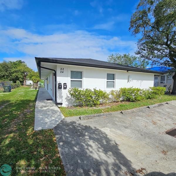 Foto principal - 24 SW 6th St