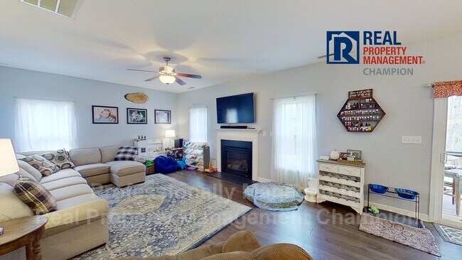 Foto del edificio - Spacious Executive Home on Friendly Cul-de...