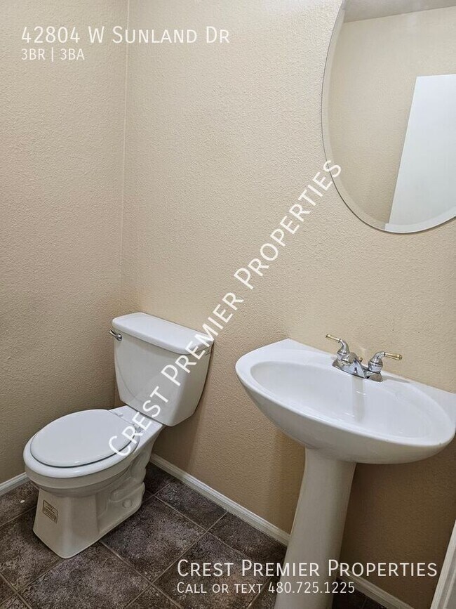 Foto del edificio - 42804 W Sunland Dr