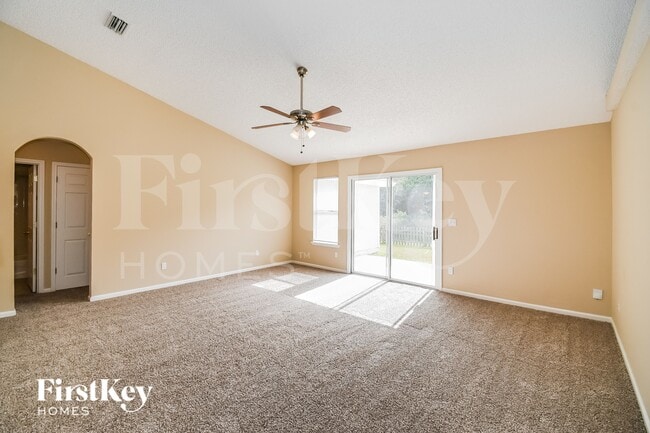 Foto del edificio - 3692 Arava Dr