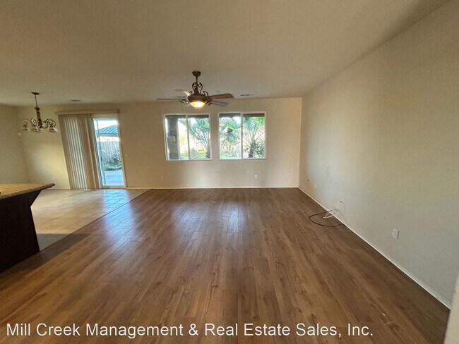 Building Photo - 4 br, 2 bath House - 2445 Claret