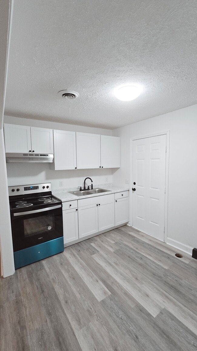 Building Photo - Monetta Apartments