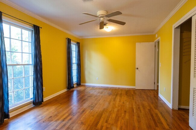 Foto del edificio - 882 Cherokee Rd