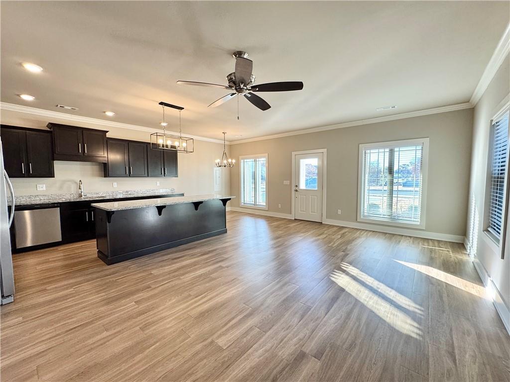 Foto principal - 921 NE Hts Ln