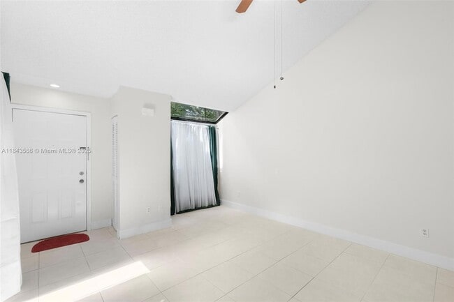 Building Photo - 7144 Sportsman Dr