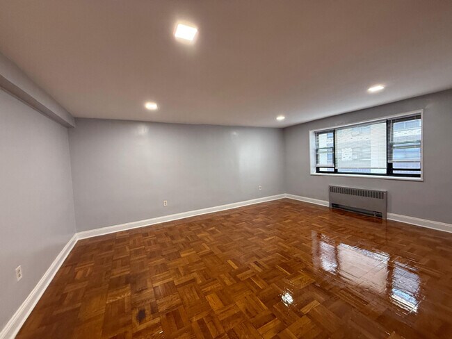 Foto del edificio - 56 S Munn Ave