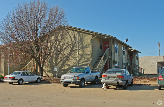 Building Photo - Alder View Apartments