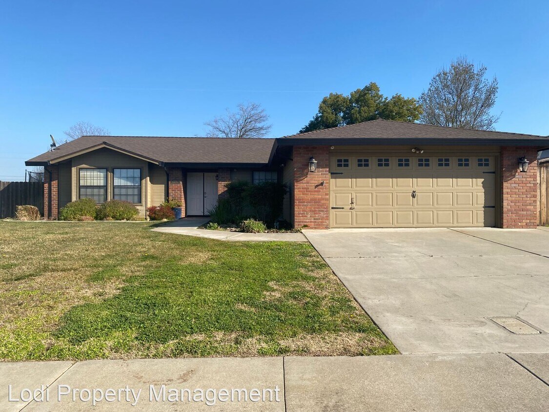 3 br, 2 bath House 18500 Milford Dr House for Rent in Lockeford, CA
