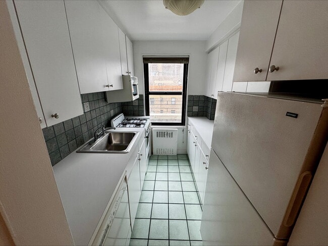 Foto del edificio - 140 E 56th St