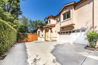 Building Photo - 693 Cypress Ave