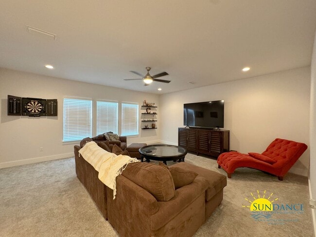 Building Photo - Stunning Destin Oaks Townhouse with Commun...