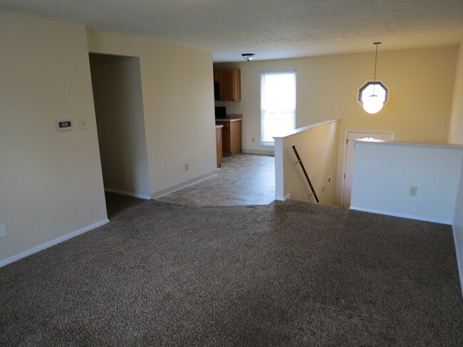 Building Photo - 924 Ruma Rd