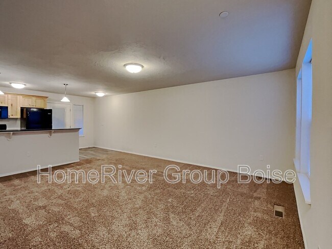 Foto del edificio - 1324 S Edgewater Cir