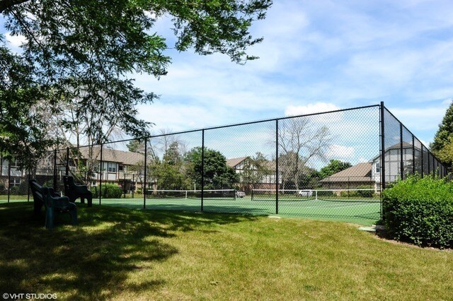 Foto del edificio - 1426 Clairmont Ct