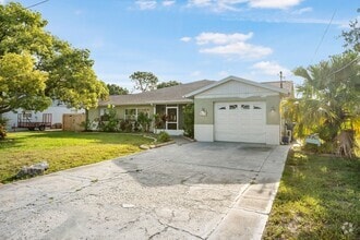 Building Photo - 6217 Flamingo Dr