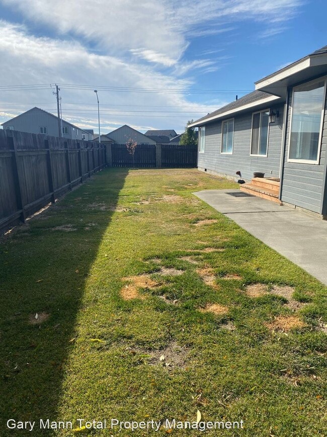 Building Photo - 3 br, 2 bath House - 4201 Cove west Dr