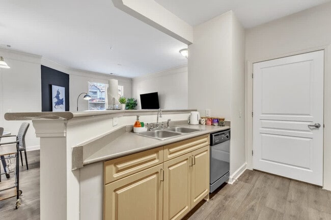 Building Photo - 7011 Almaden Way