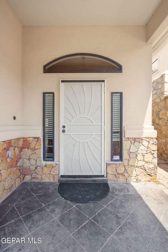 Building Photo - 5717 Caprock Ct