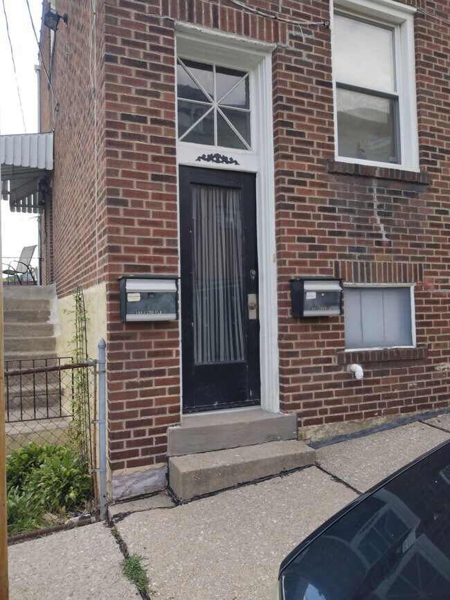 Entrance to 2nd floor - 1603 Bell Ave