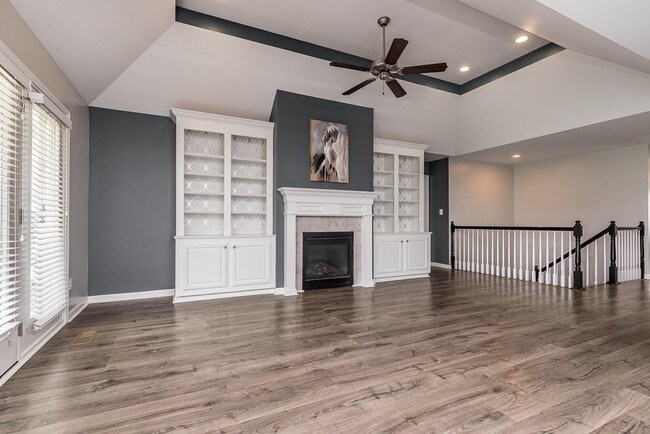 Building Photo - 14305 Hartland Ave