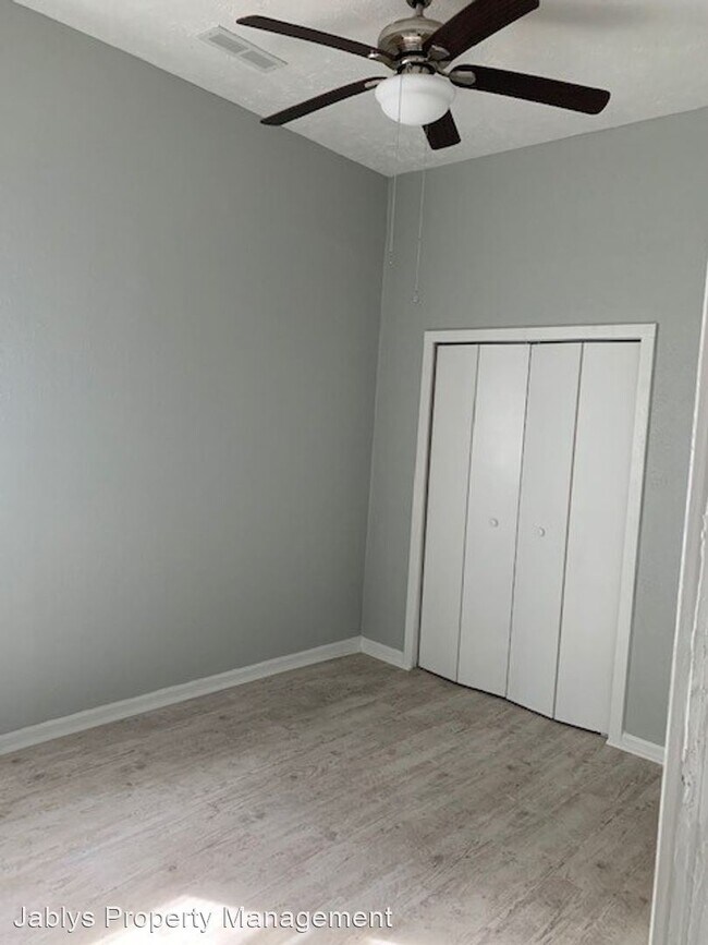 Building Photo - 2 br, 1 bath House - 701 Black St