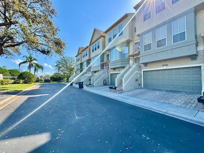 Foto del edificio - 4351 Spinnaker Cove Ln