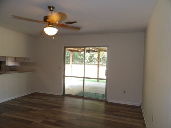 Building Photo - Victoria Drive, Enterprise, AL